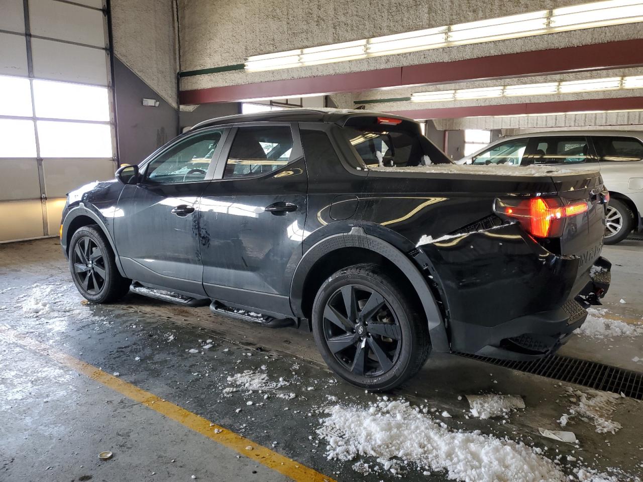 2023 Hyundai Santa Cruz - Image 2