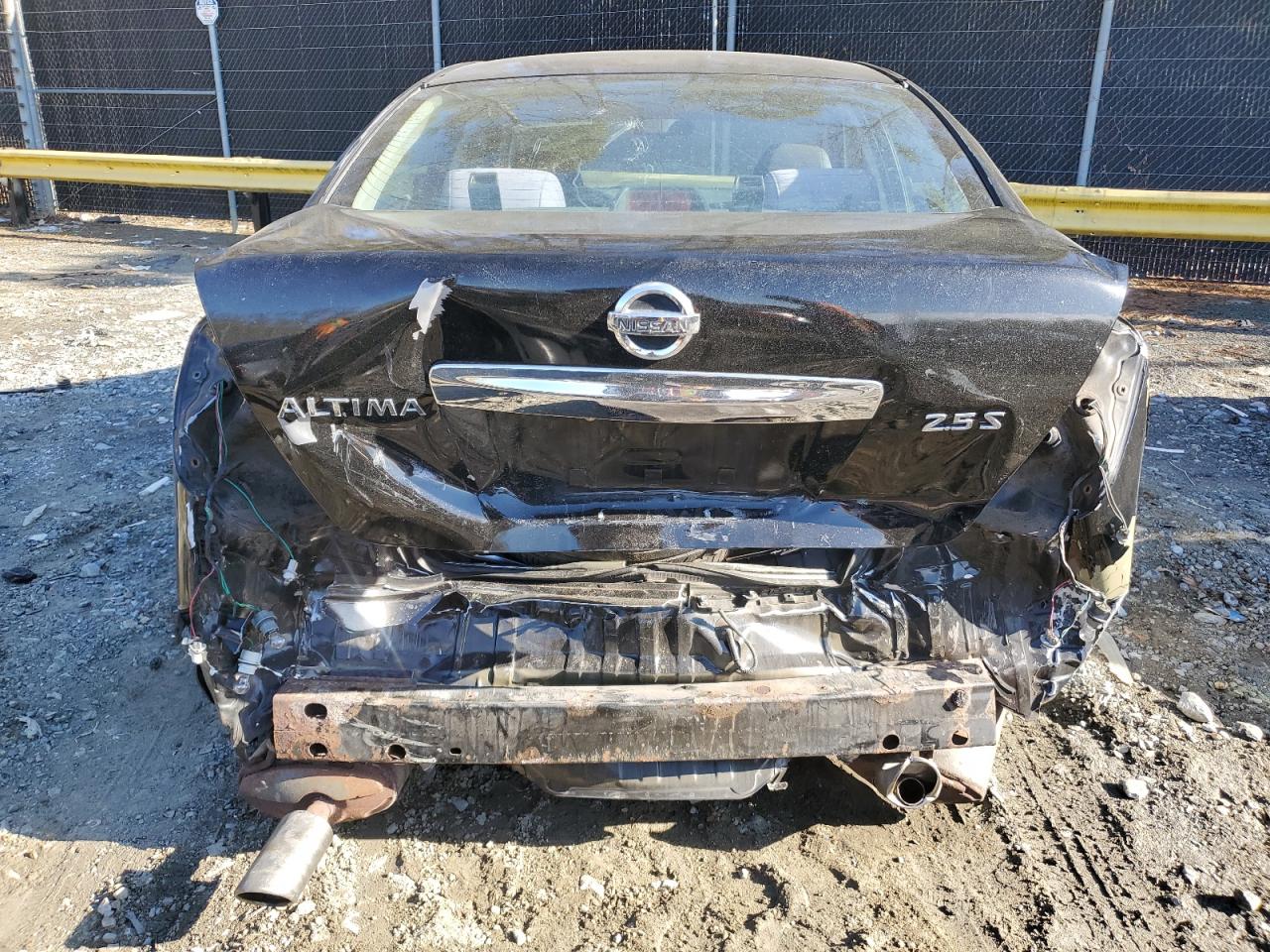 2010 Nissan Altima - Image 6