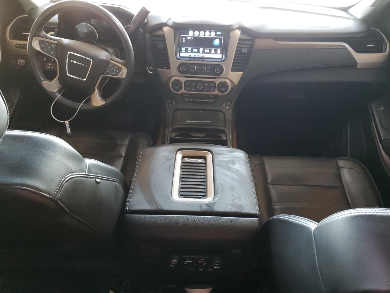 2018 GMC Yukon - Image 8