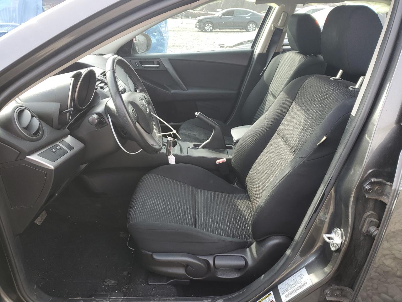 2013 Mazda 3 - Image 7