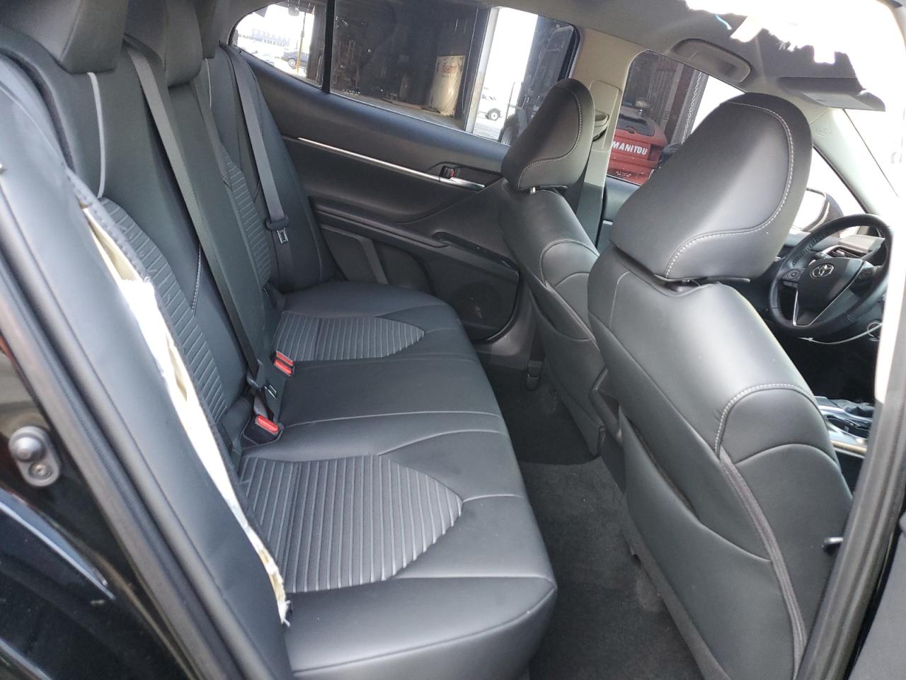 2019 Toyota Camry - Image 10
