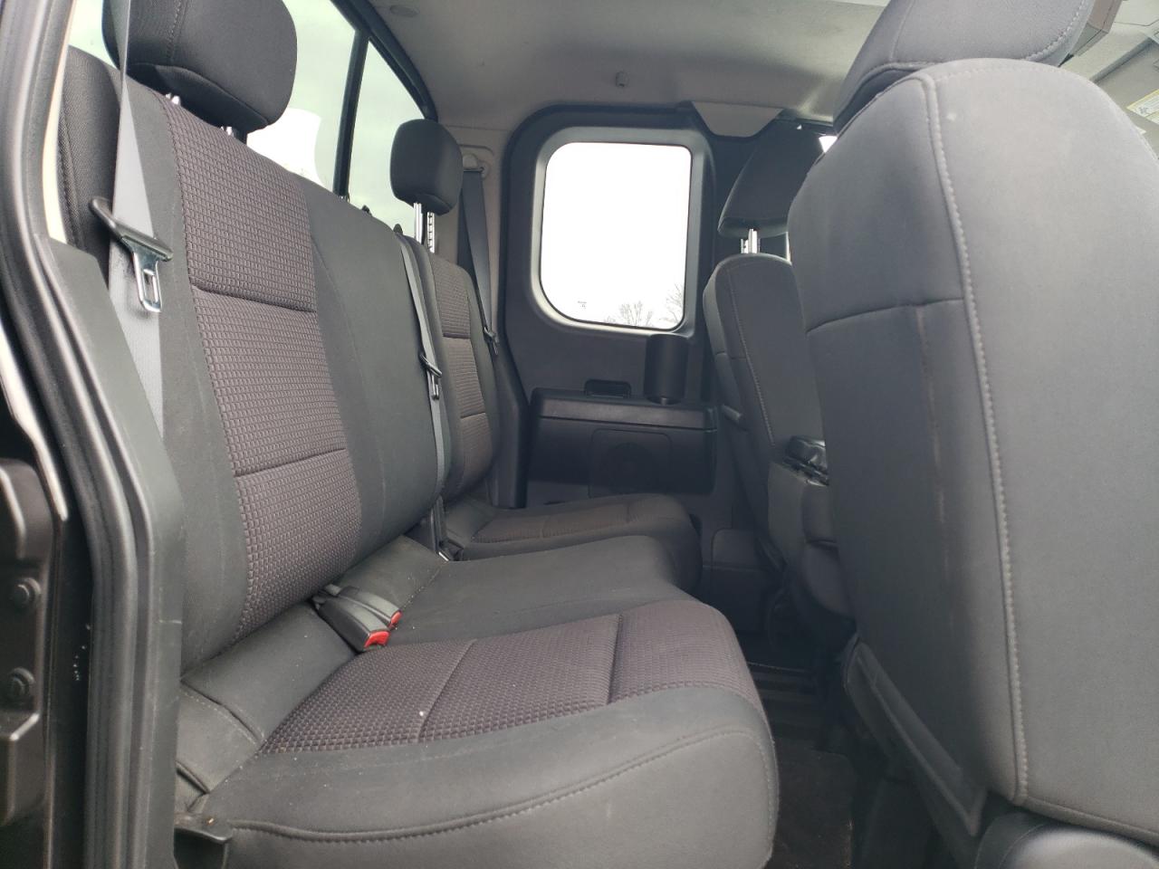 2008 Nissan Titan - Image 10