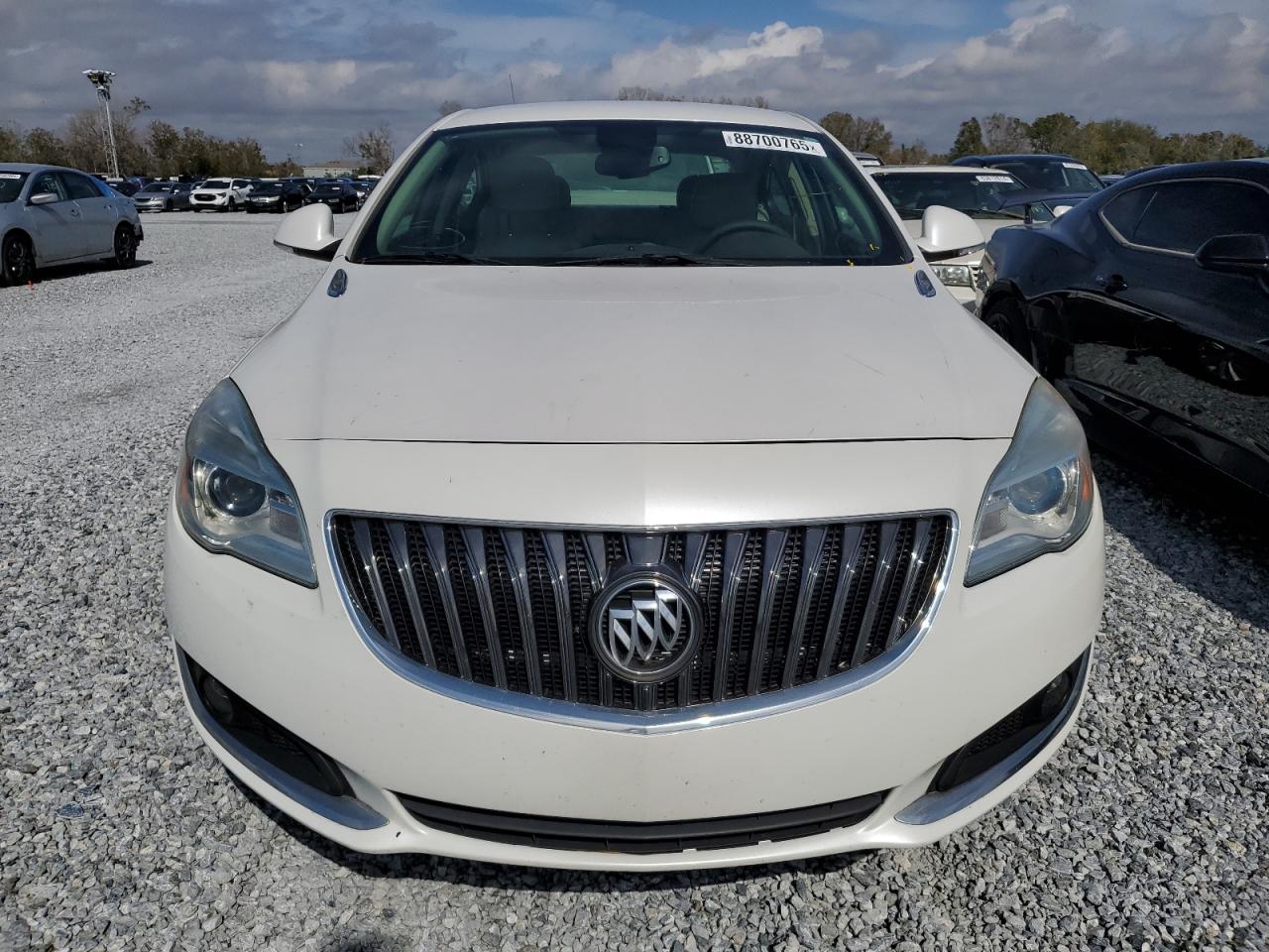 2016 Buick Regal - Image 5