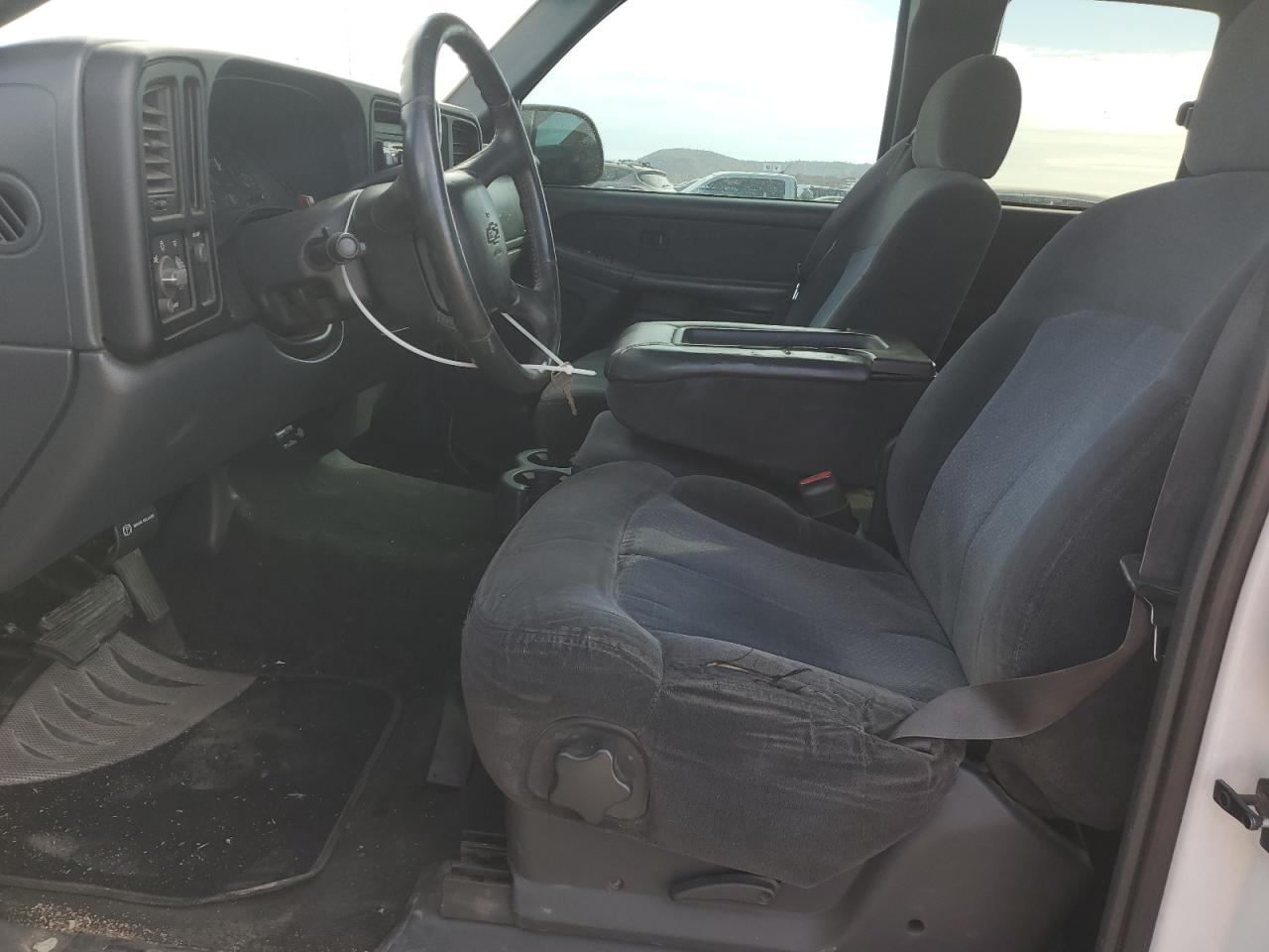 2001 Chevrolet Silverado - Image 7