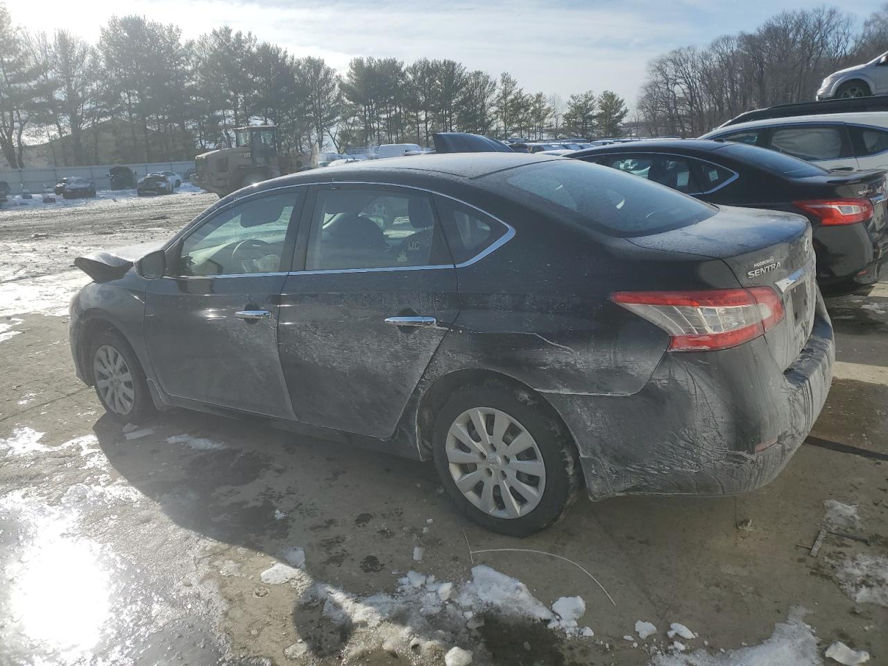 2015 Nissan Sentra - Image 2