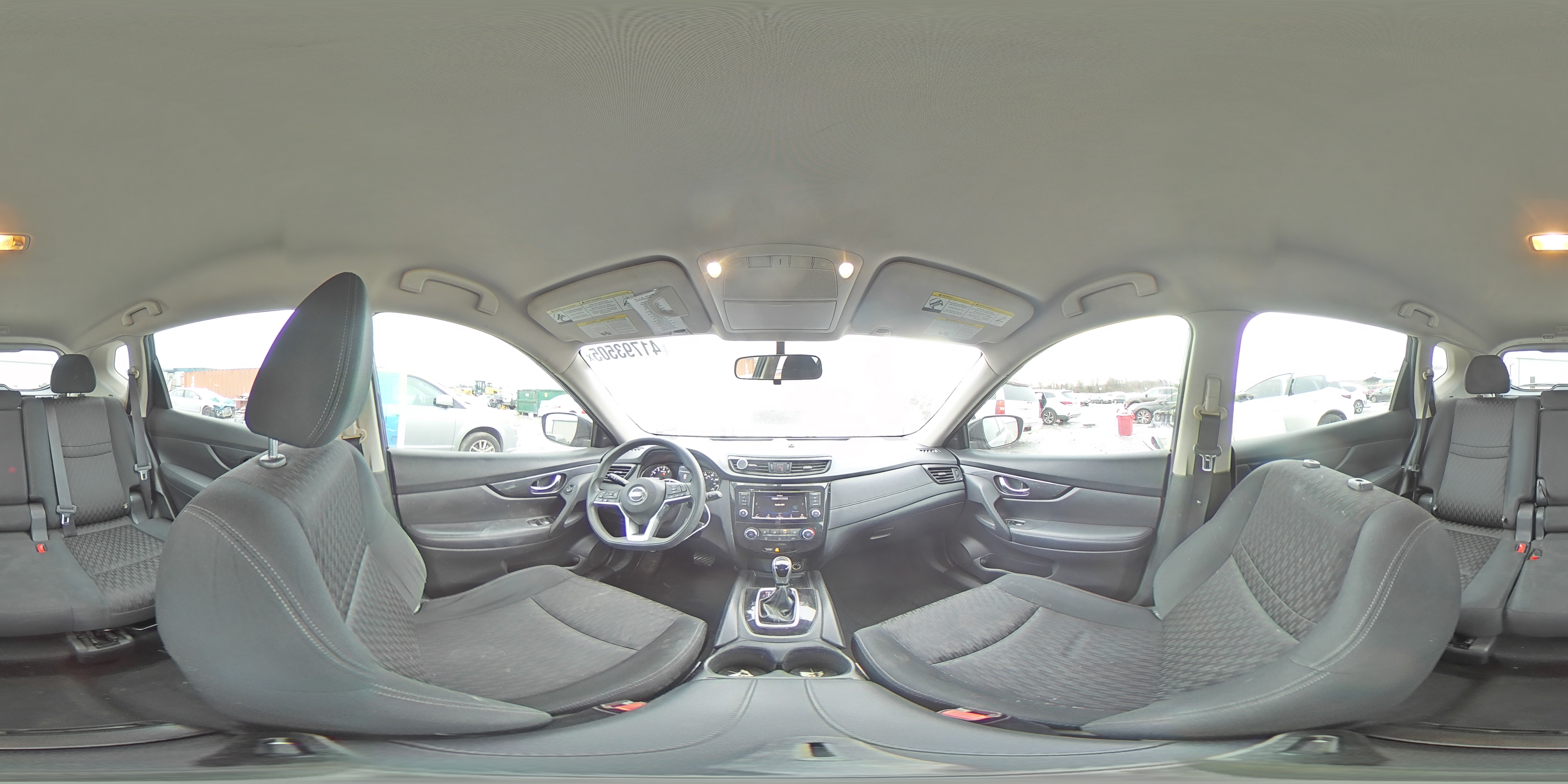 2018 Nissan Rogue - Image 15