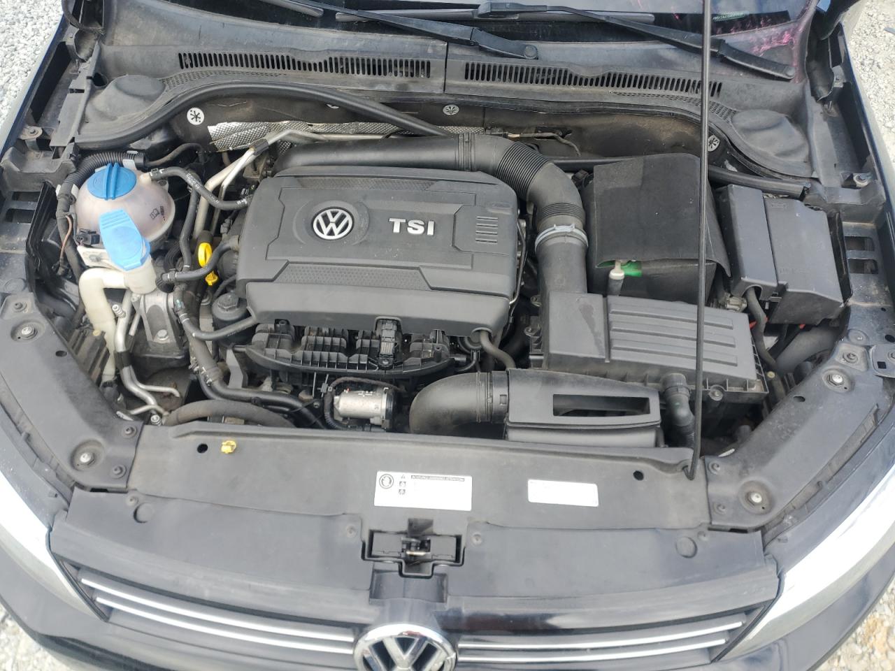 2014 Volkswagen Jetta - Image 11