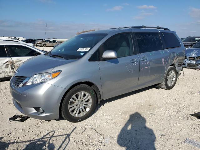 2014 Toyota Sienna Xle