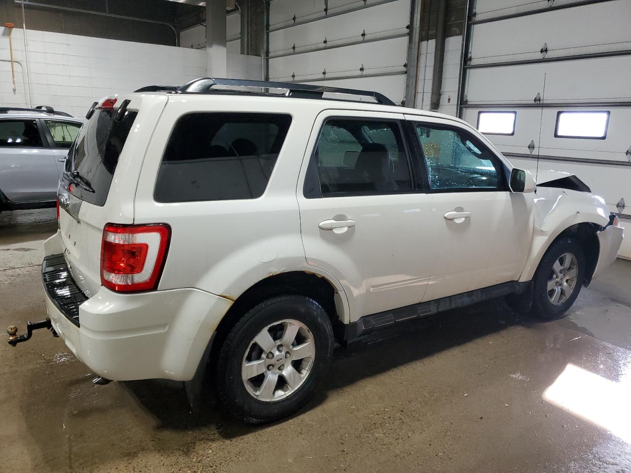 2010 Ford Escape - Image 3