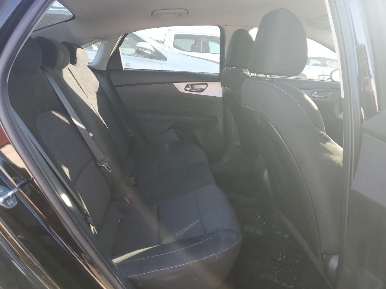 2022 Kia Forte - Image 10