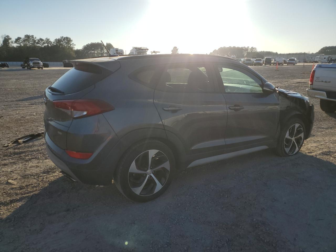 2017 Hyundai Tucson - Image 3