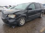 2009 Chrysler Town & Country Touring продається в Woodhaven, MI - Front End