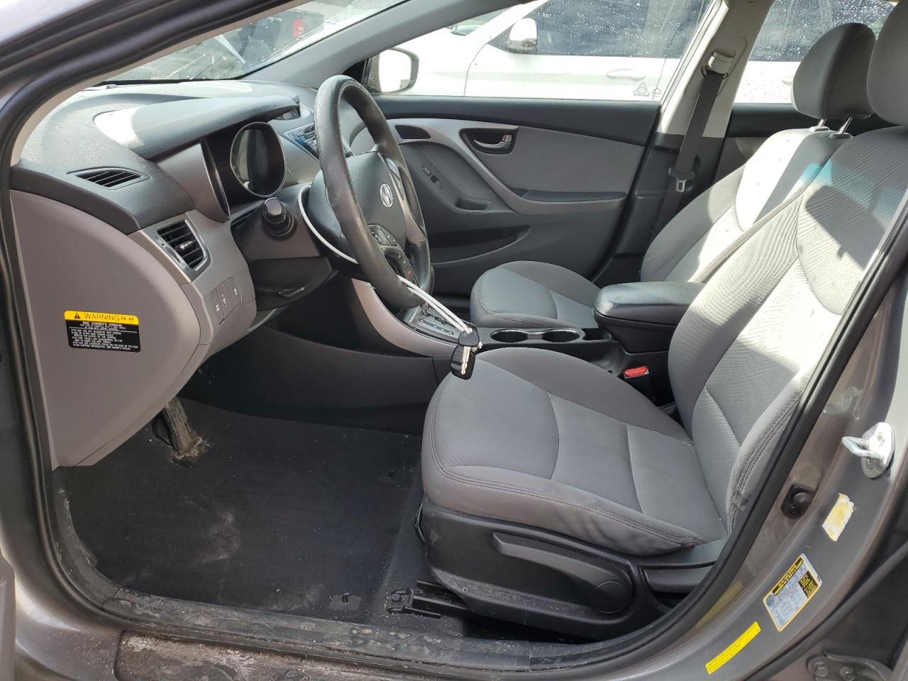 2013 Hyundai Elantra - Image 7