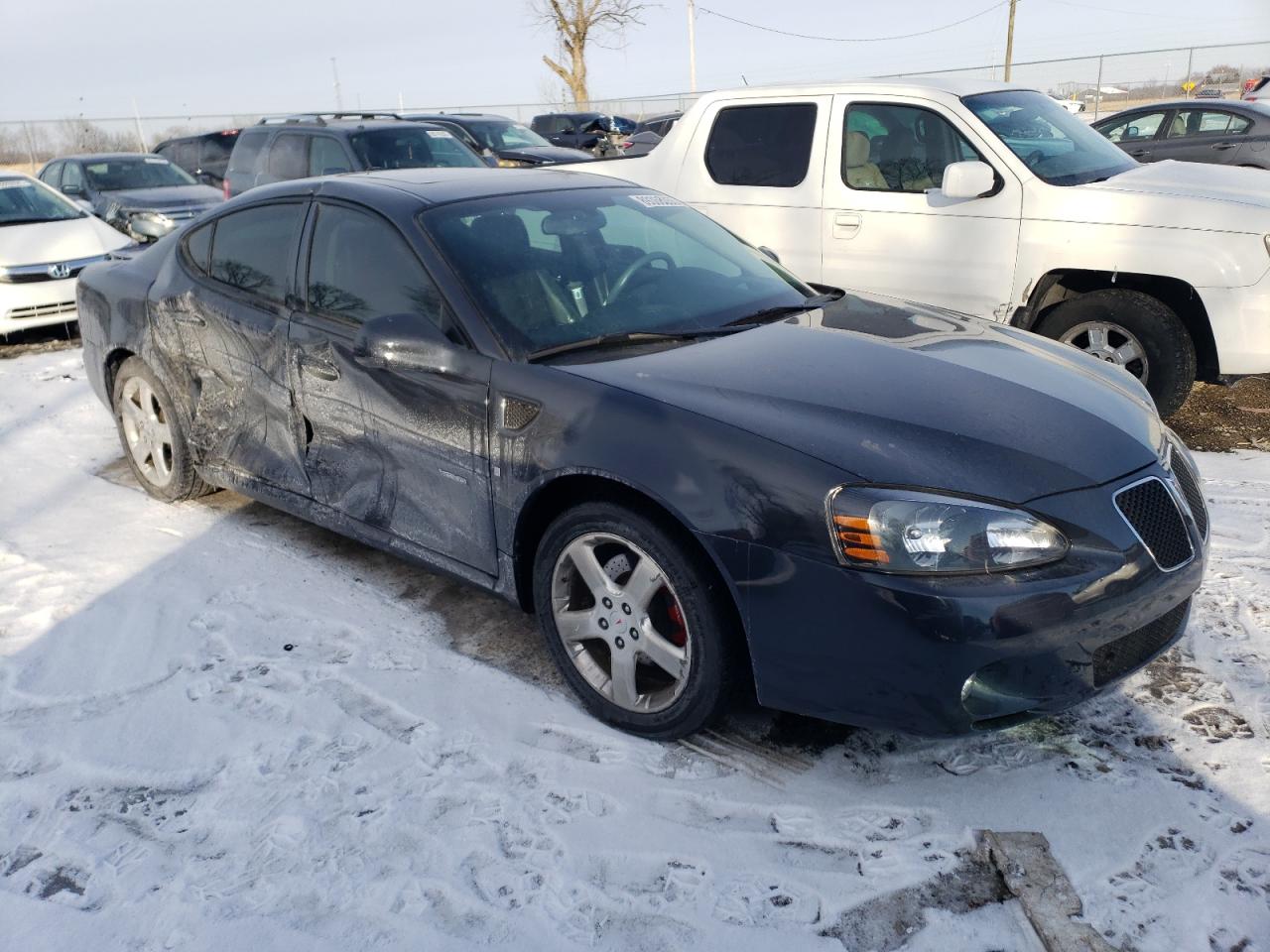 2008 Pontiac Grand Prix - Image 4