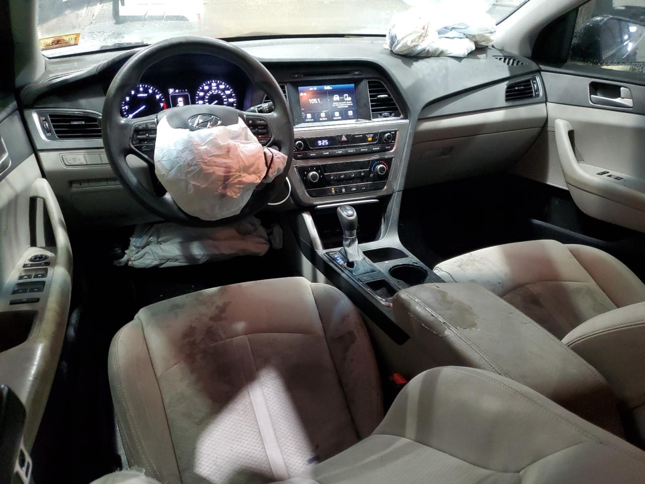 2016 Hyundai Sonata - Image 8