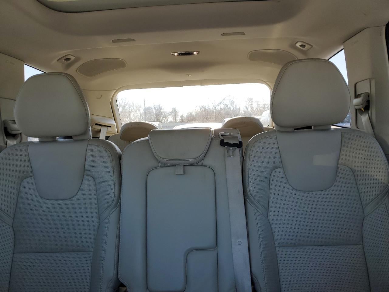 2016 Volvo XC90 - Image 10
