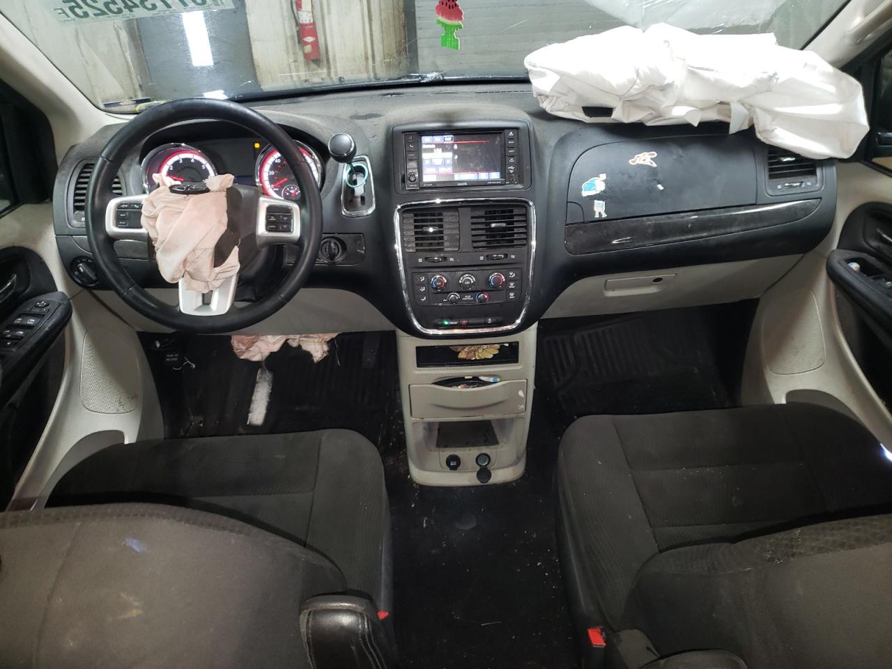 2017 Dodge Caravan - Image 8