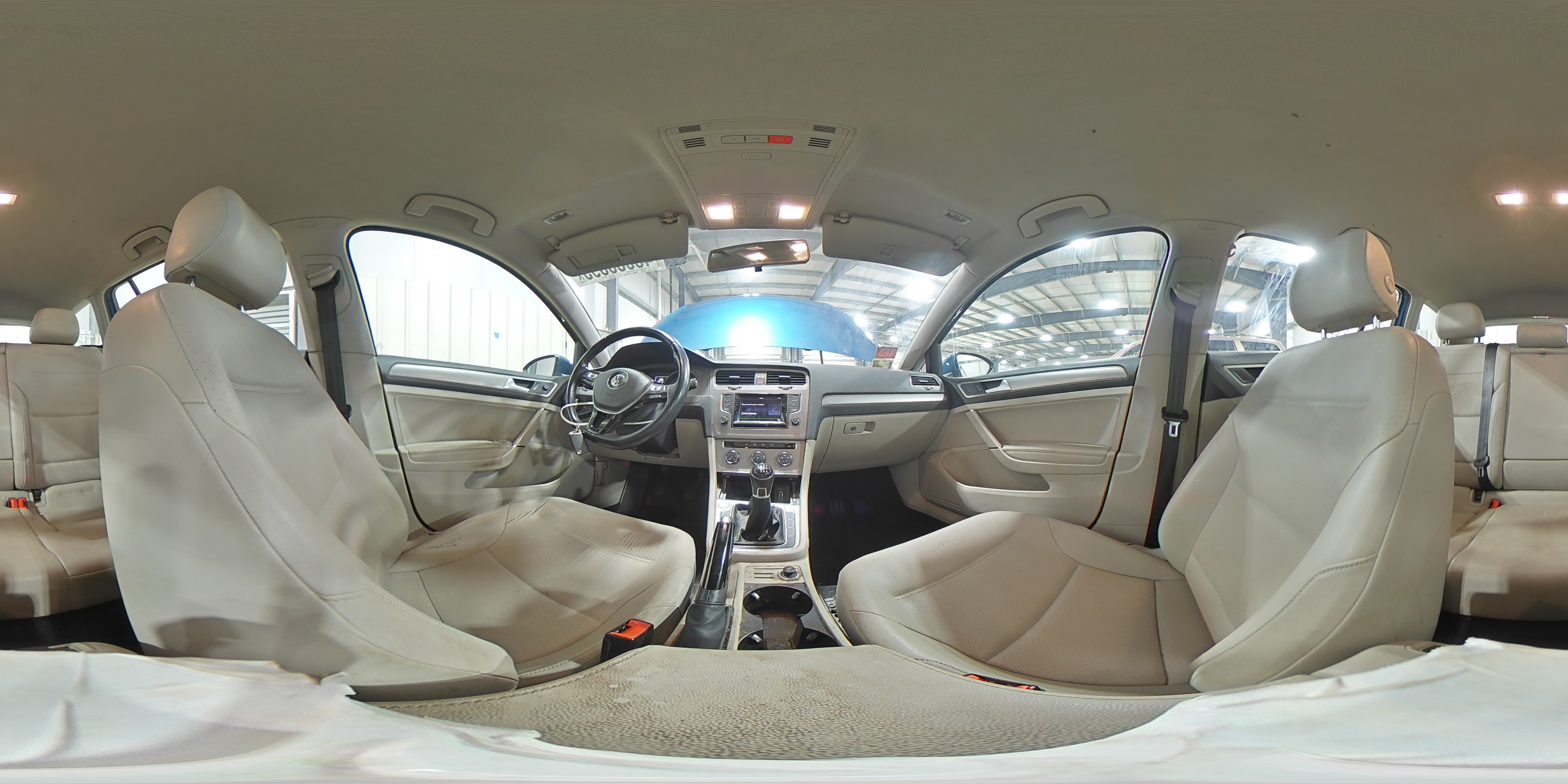 2015 Volkswagen Golf - Image 15