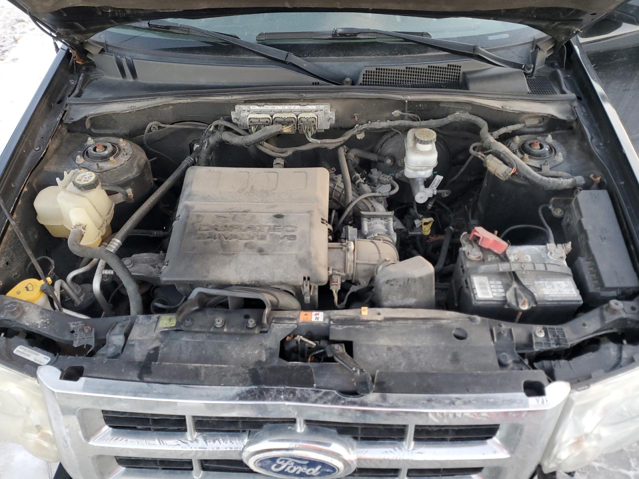 2010 Ford Escape - Image 12