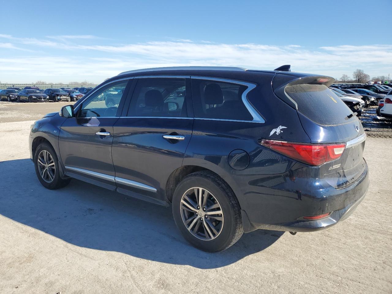 2017 Infiniti QX60 - Image 2