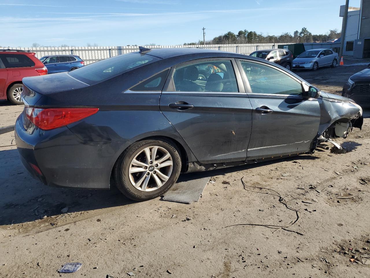 2014 Hyundai Sonata - Image 3