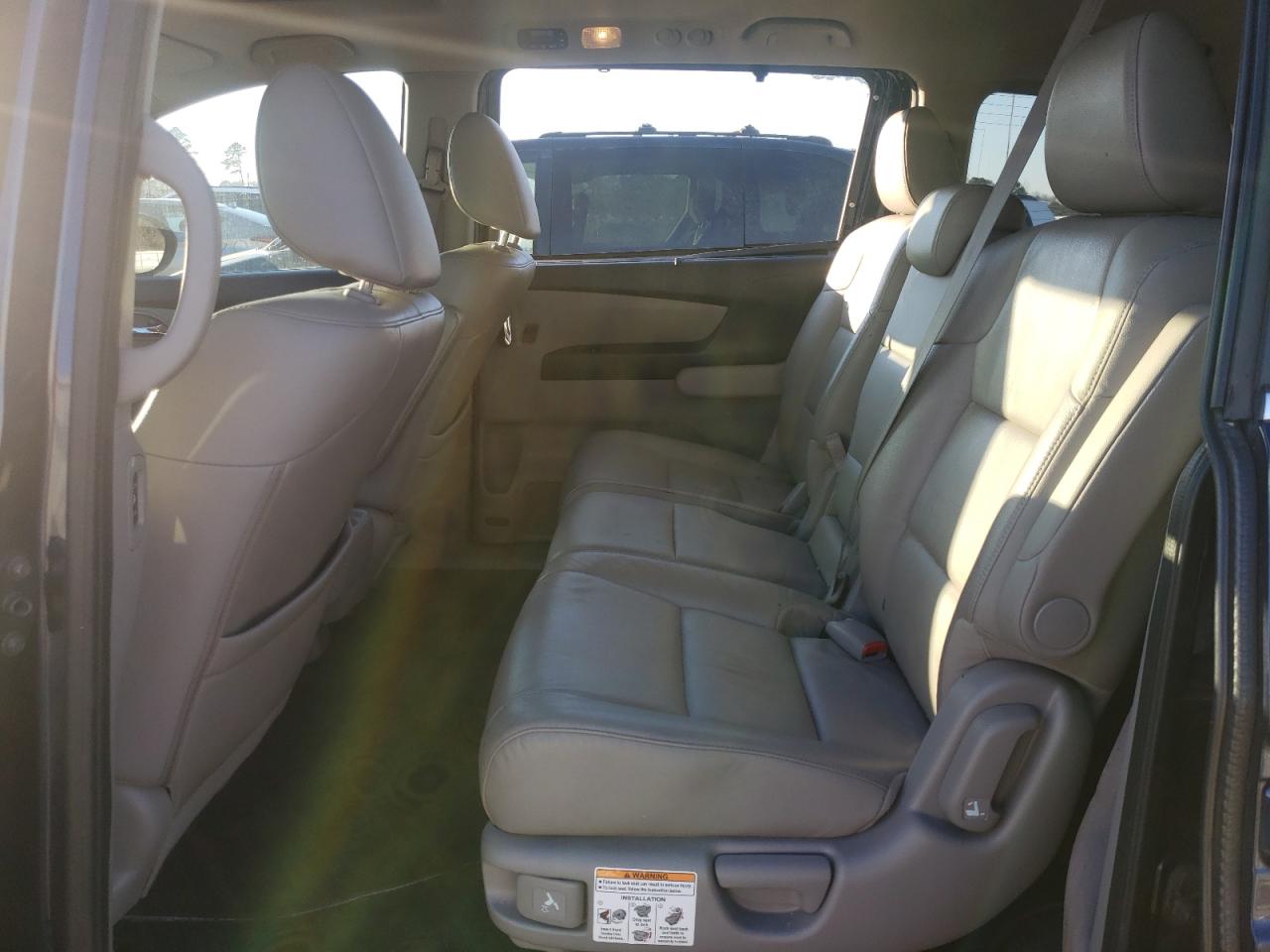 2014 Honda Odyssey - Image 11