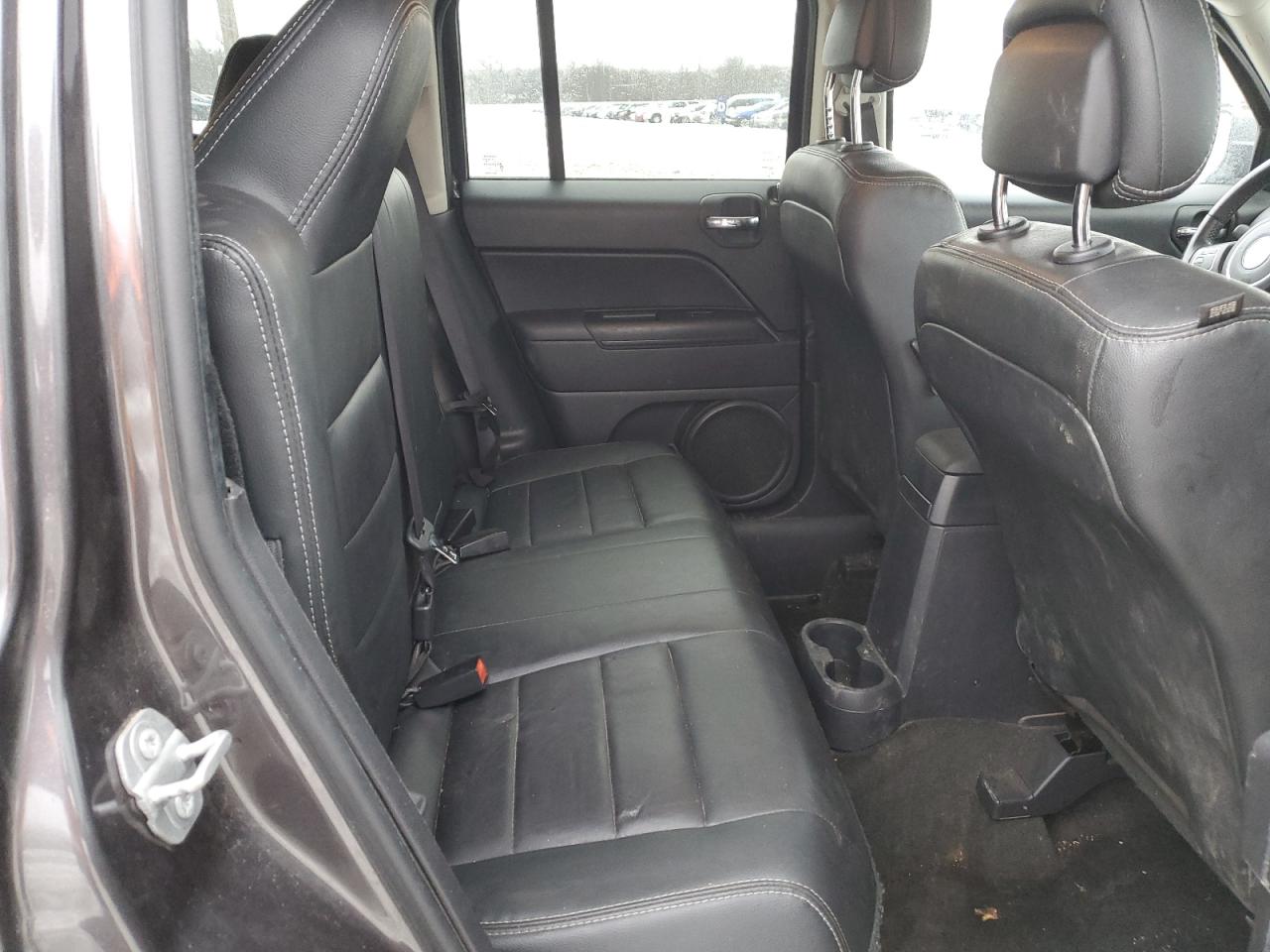 2017 Jeep Liberty (Patriot) - Image 11