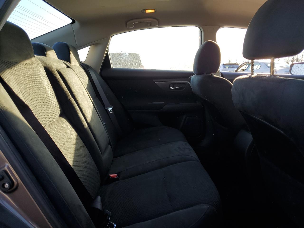 2015 Nissan Altima - Image 11