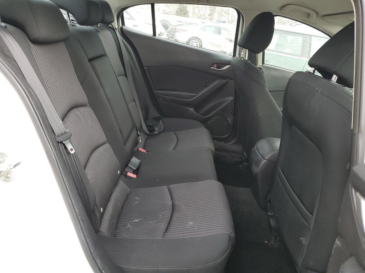 2014 Mazda 3 - Image 10