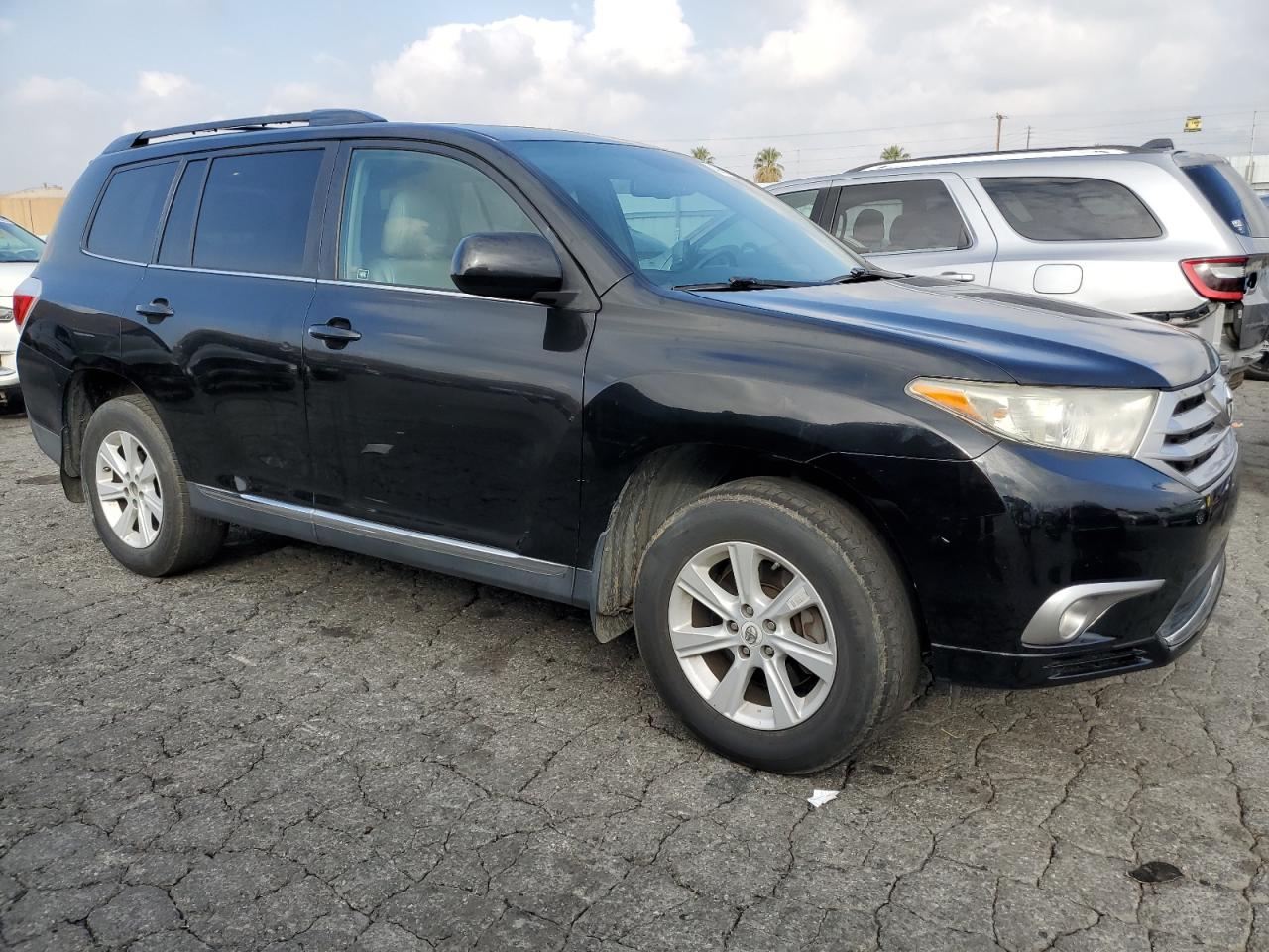 2011 Toyota Highlander - Image 4
