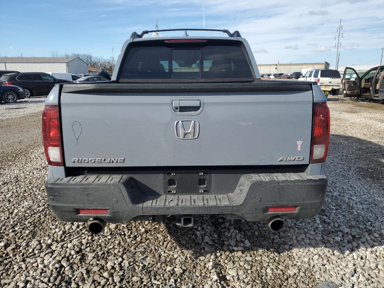 2022 Honda Ridgeline - Image 6