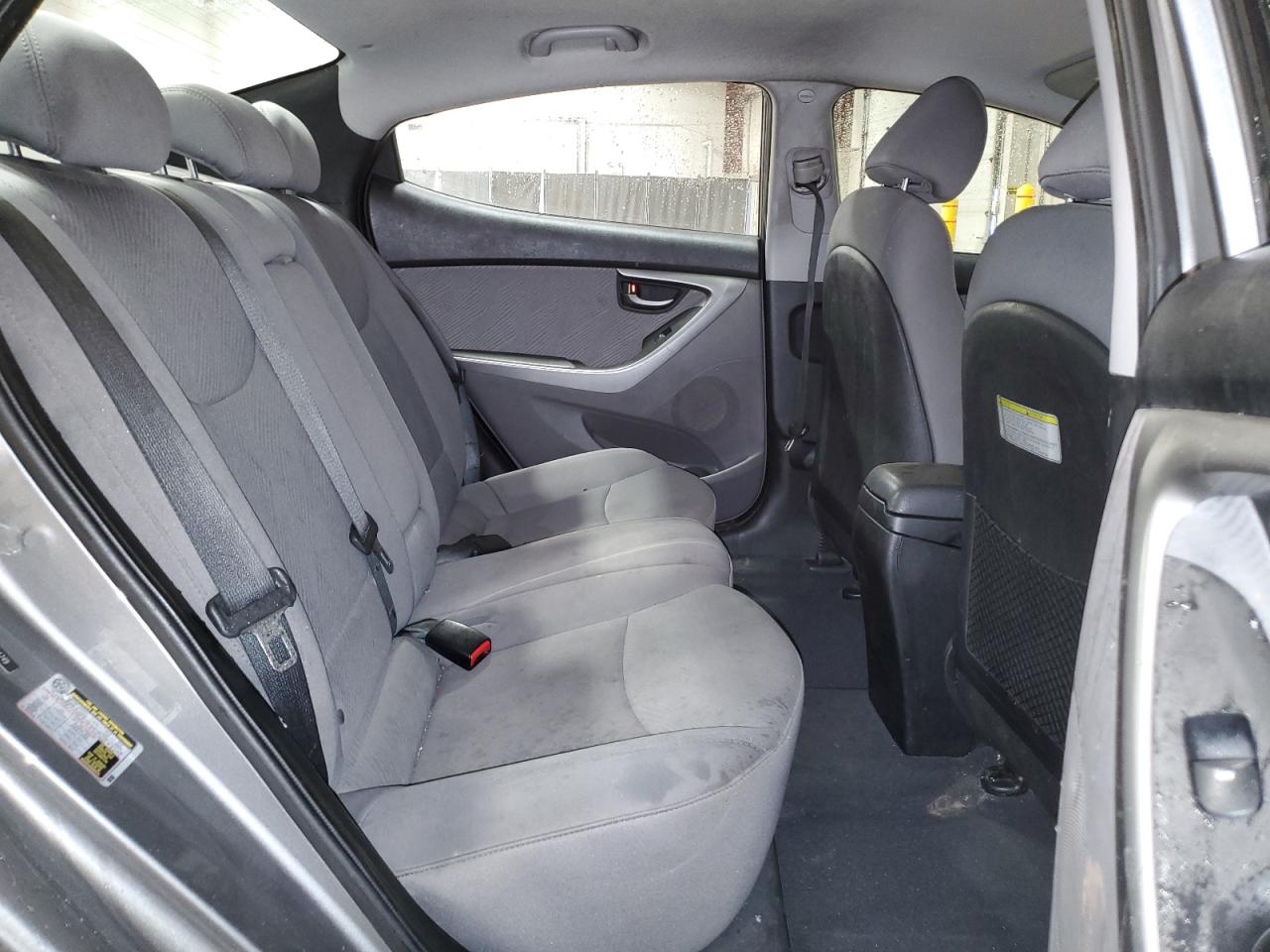 2013 Hyundai Elantra - Image 10