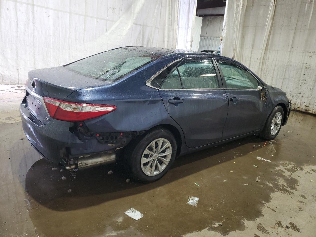 2016 Toyota Camry - Image 3