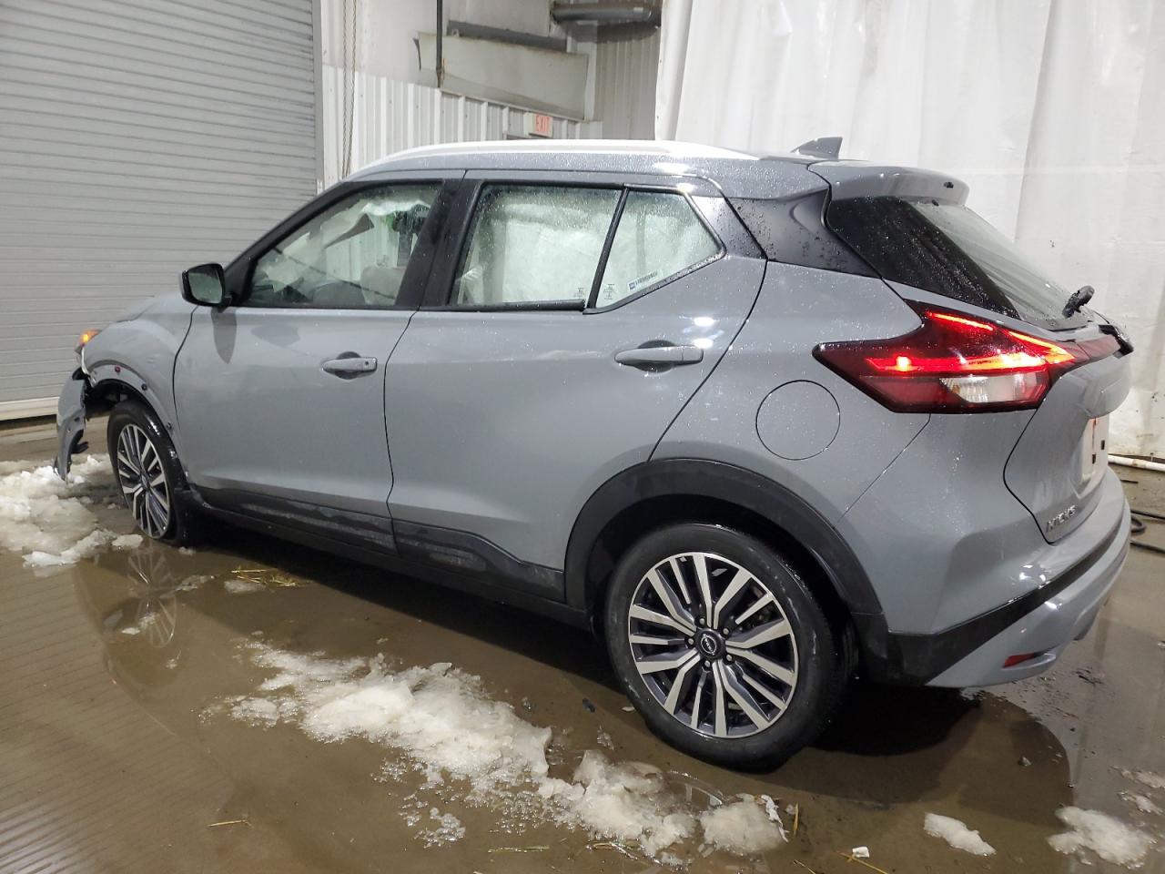 2022 Nissan Kicks - Image 2