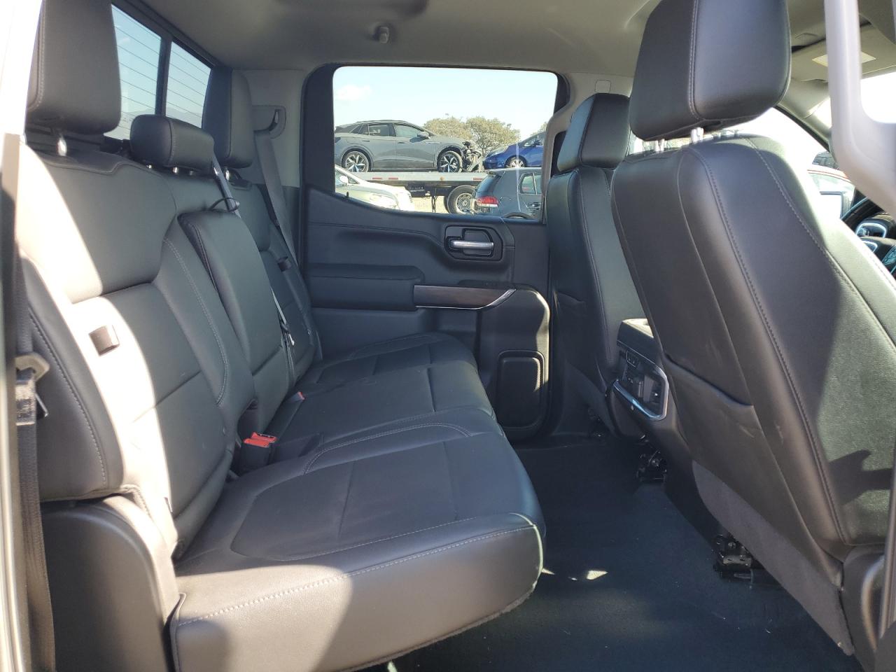 2021 GMC Sierra - Image 10