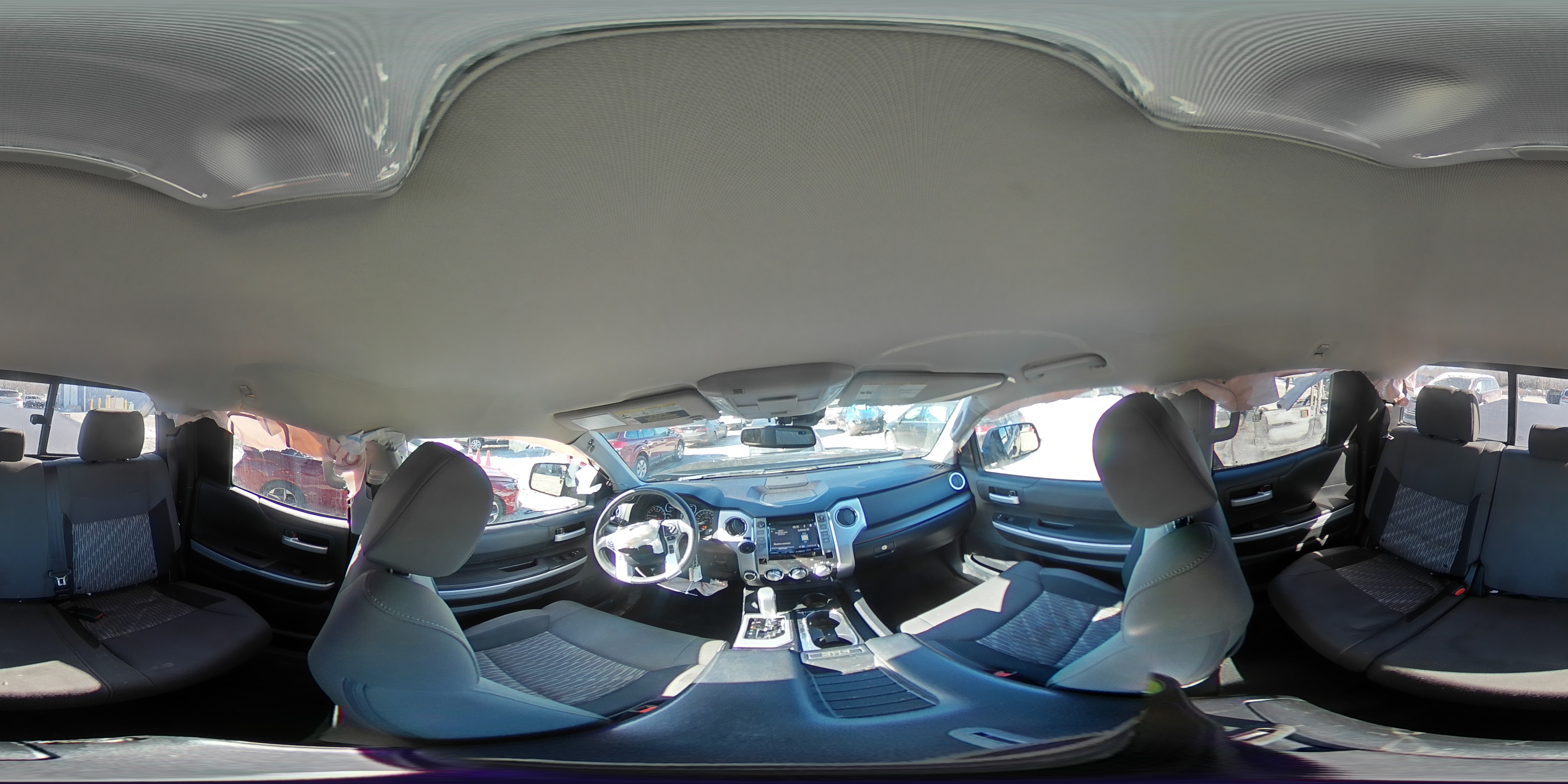 2018 Toyota Tundra - Image 12