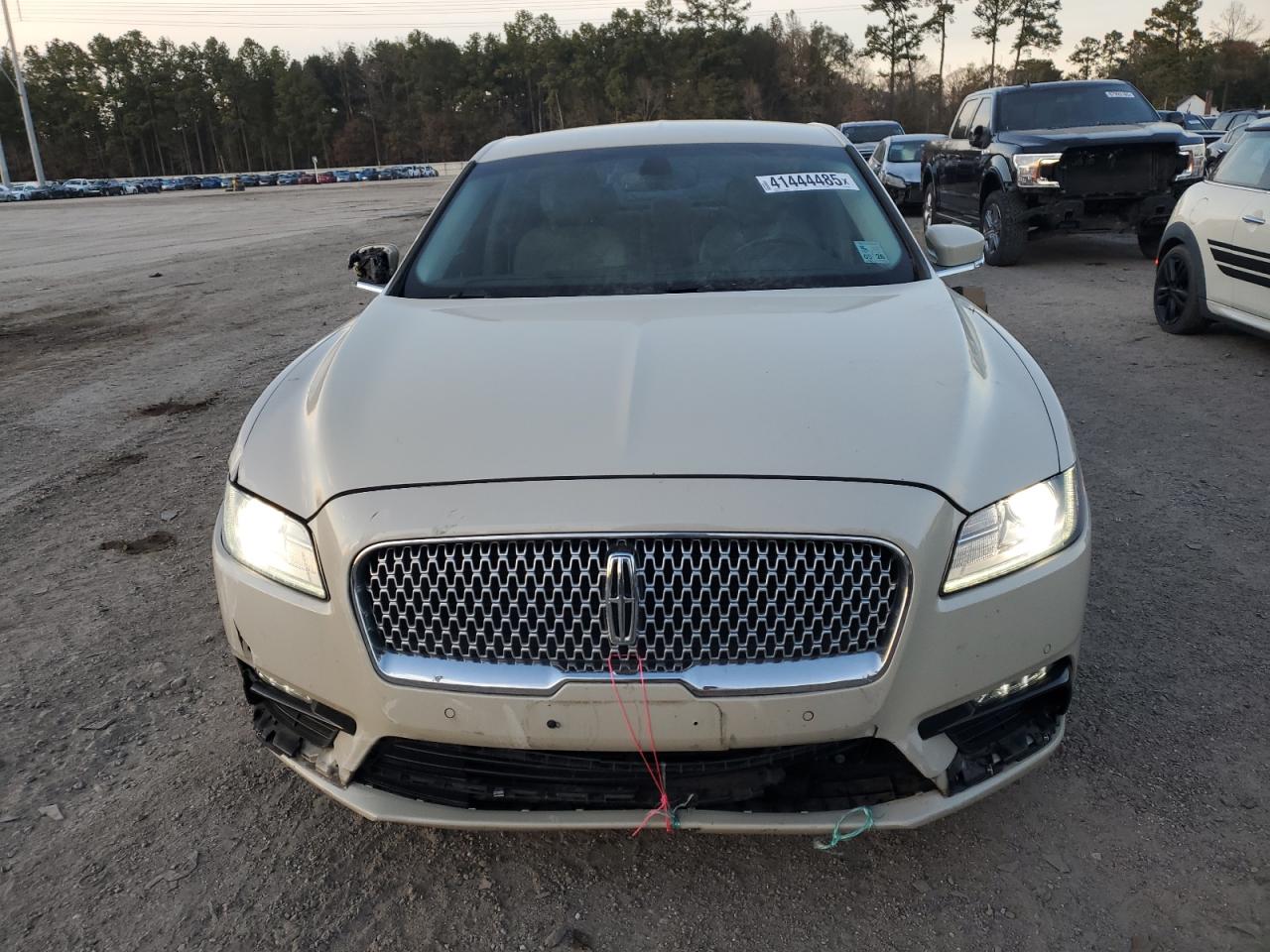 VIN 1LN6L9SK9J5610435 2018 LINCOLN CONTINENTL no.5