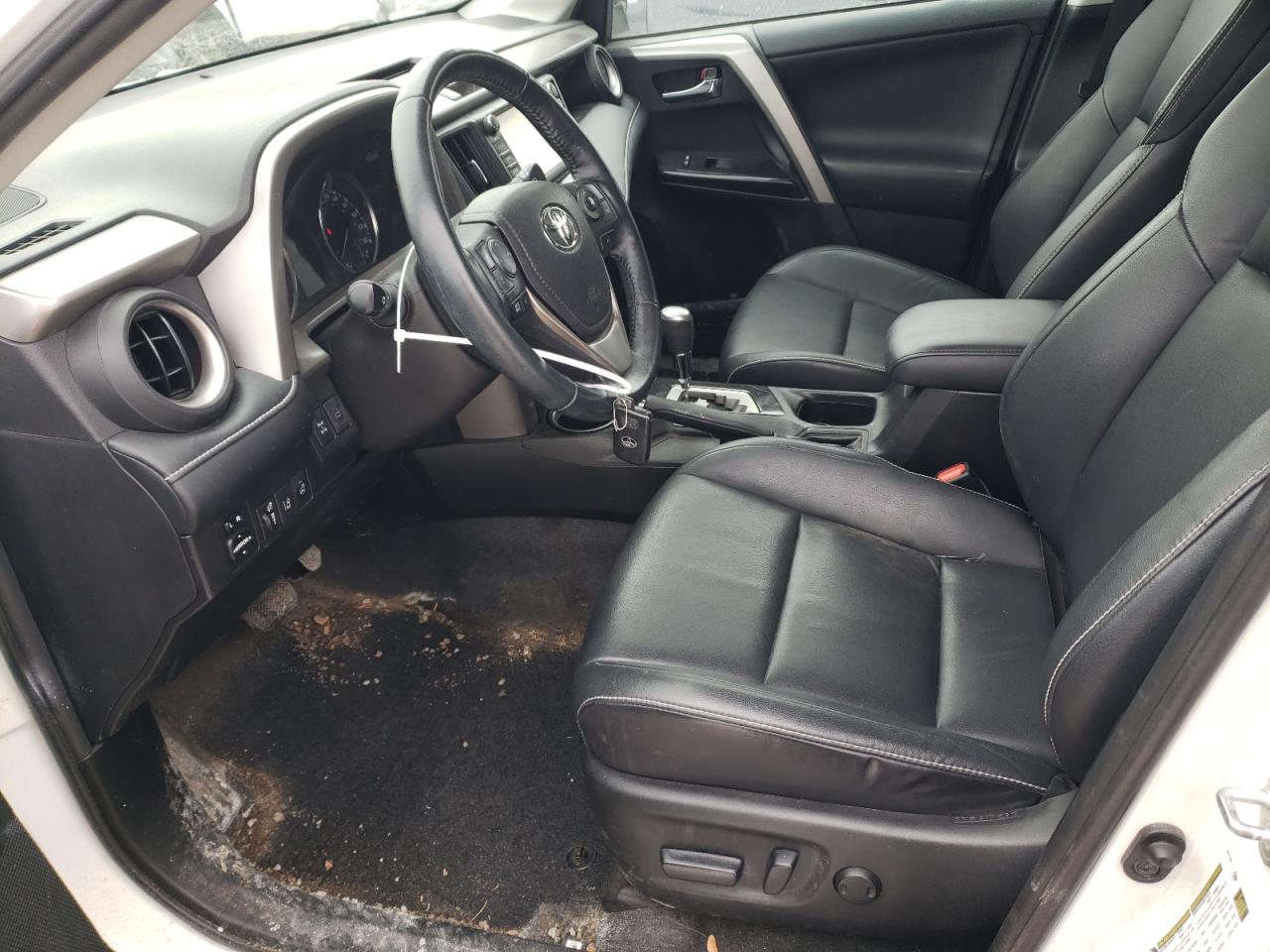 2016 Toyota RAV 4 - Image 7