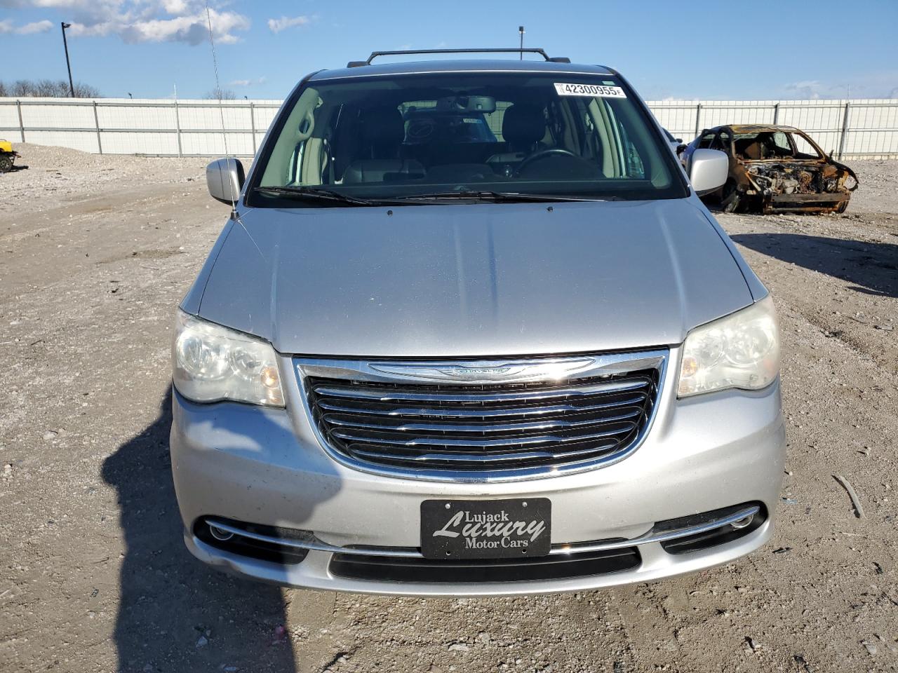 2012 Chrysler Town & Country - Image 5