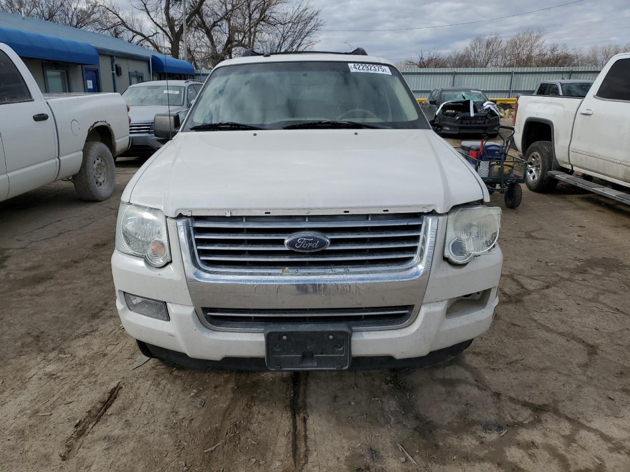 2008 Ford Explorer - Image 5