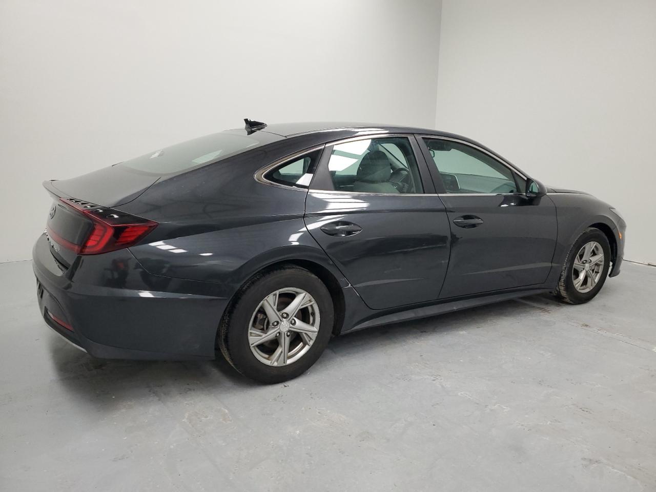 2021 Hyundai Sonata - Image 3