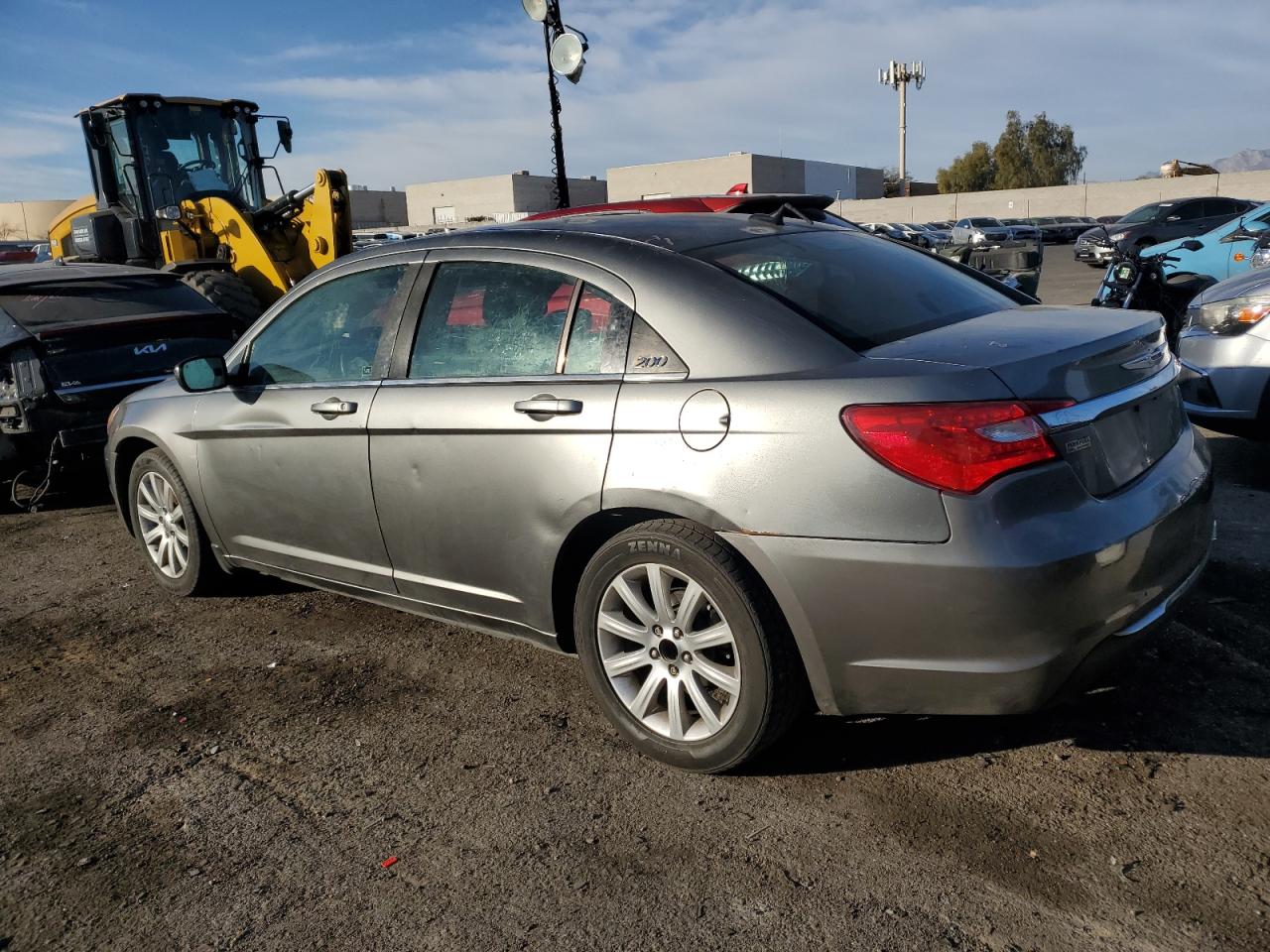 2013 Chrysler 200 - Image 2