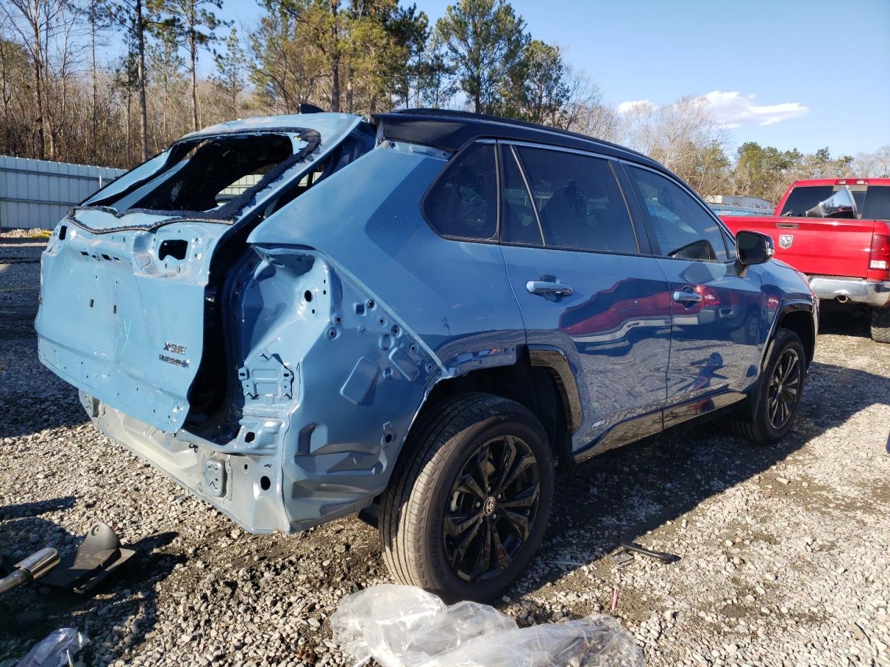 2024 Toyota RAV 4 - Image 3