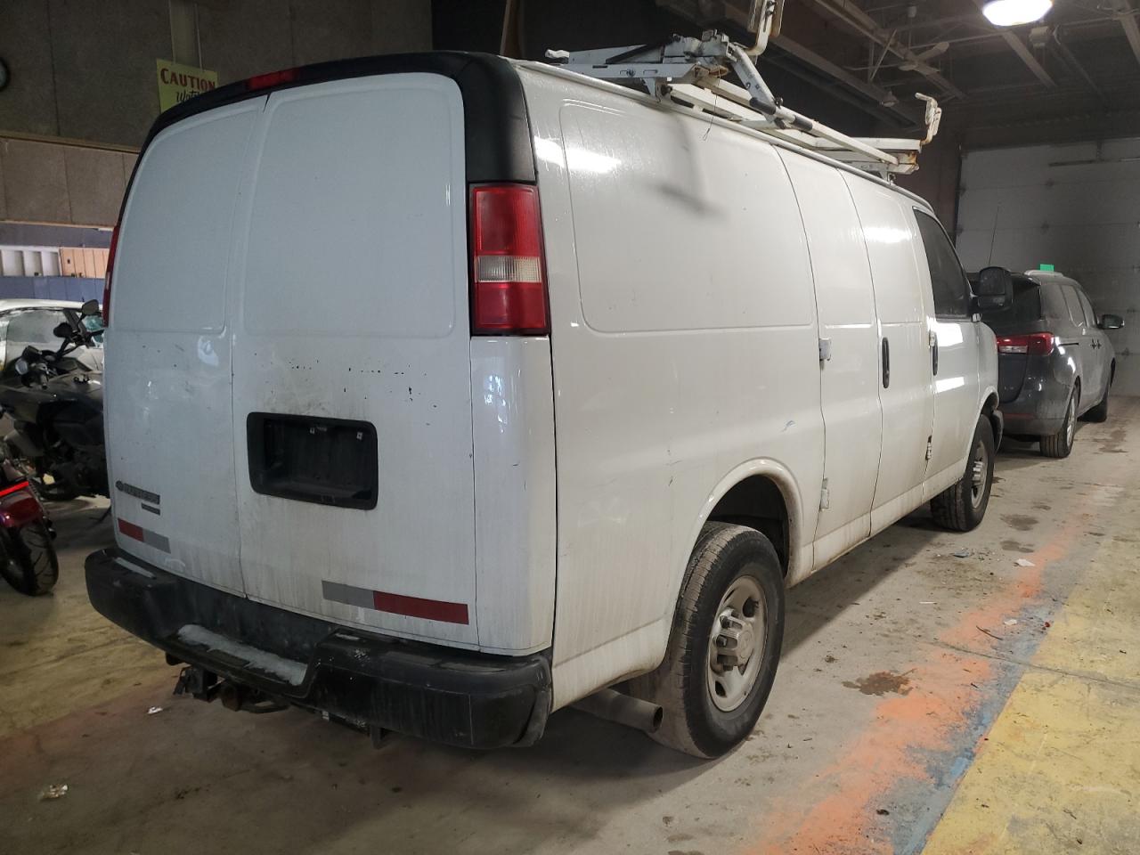 2014 Chevrolet Express - Image 3
