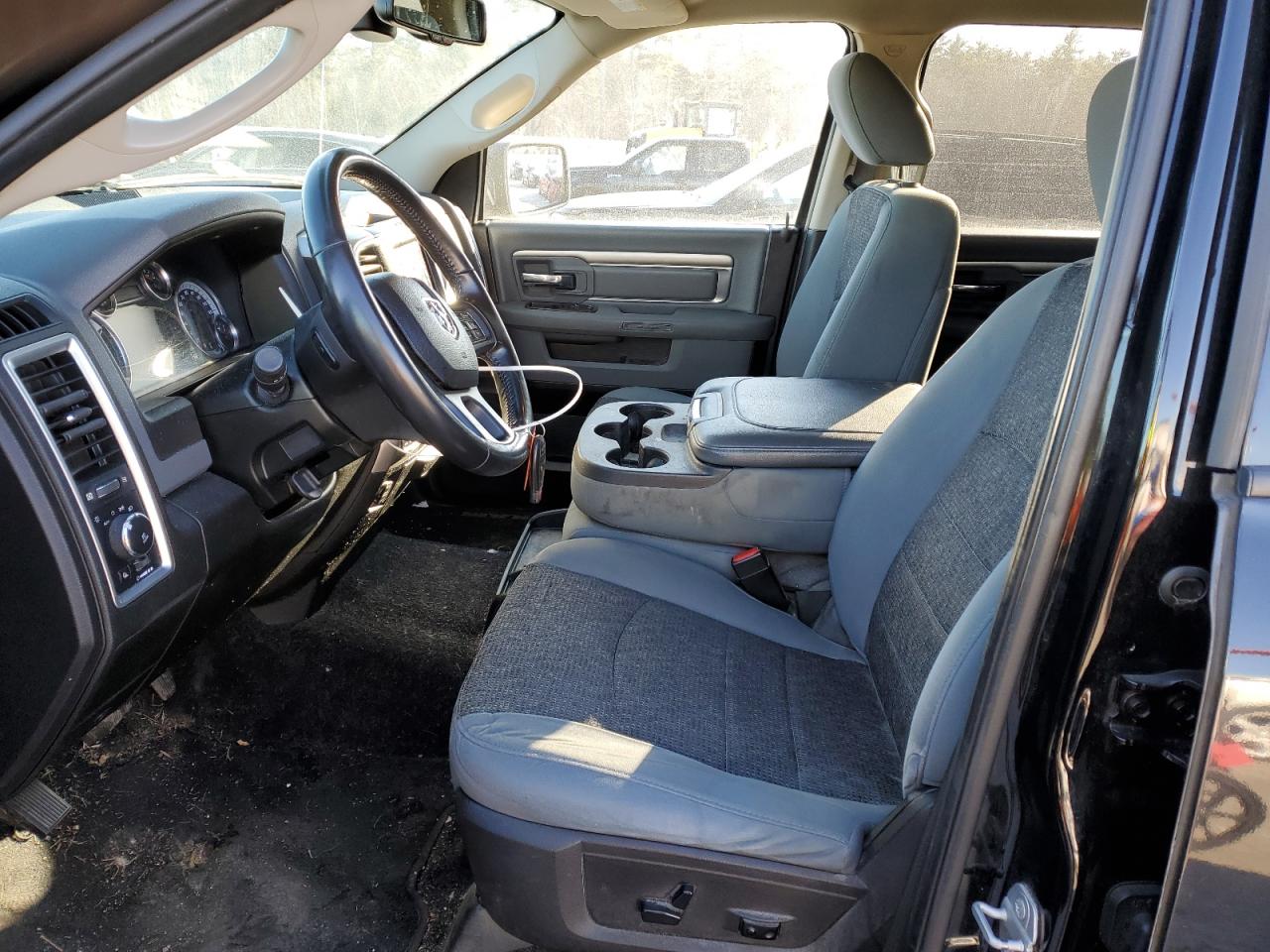 2019 RAM 1500 - Image 7