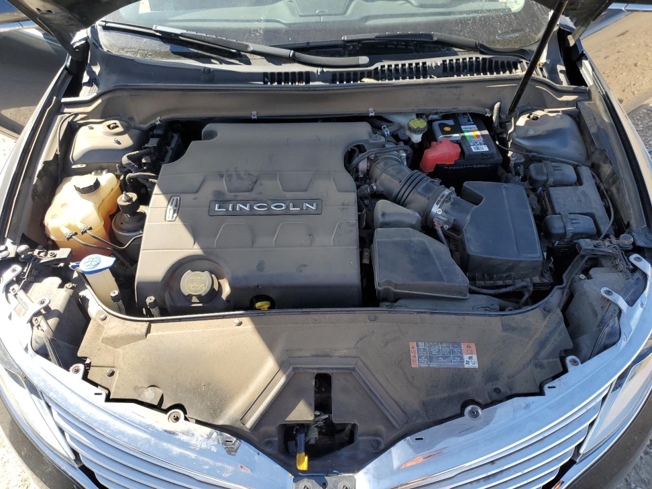 2016 Lincoln MKZ - Image 11