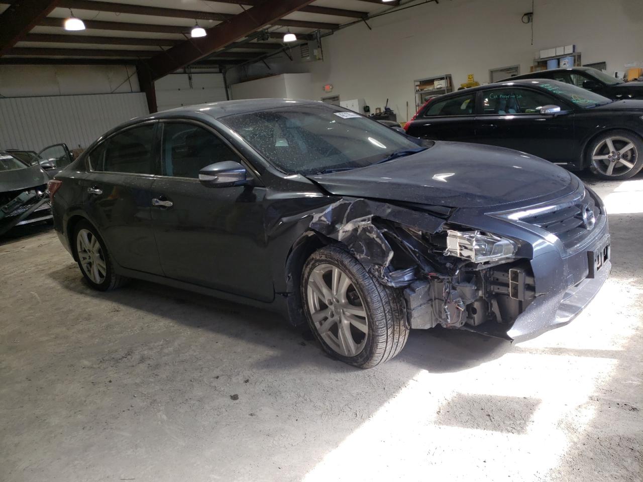 2013 Nissan Altima - Image 4