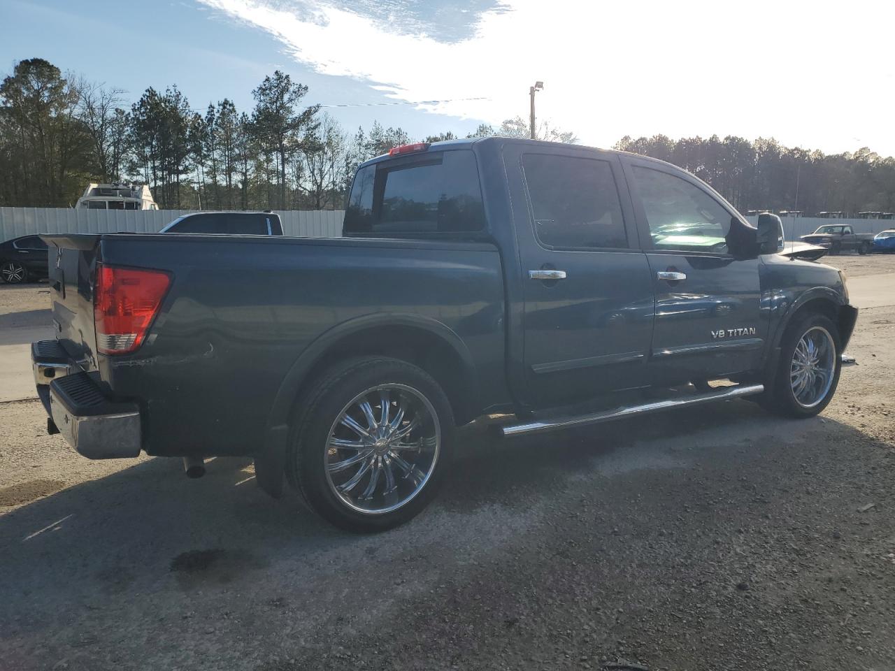 2013 Nissan Titan - Image 3