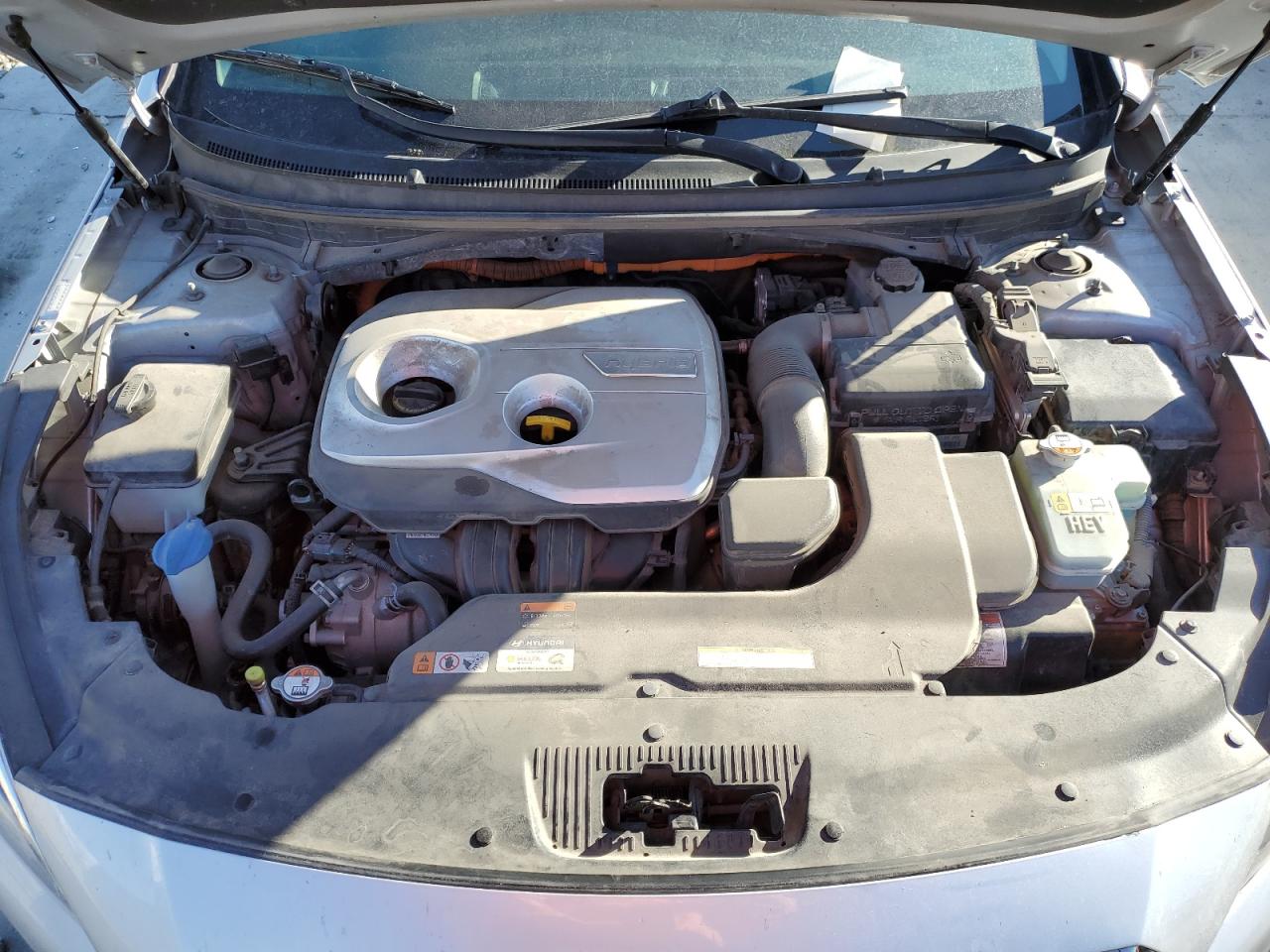 2016 Hyundai Sonata - Image 12