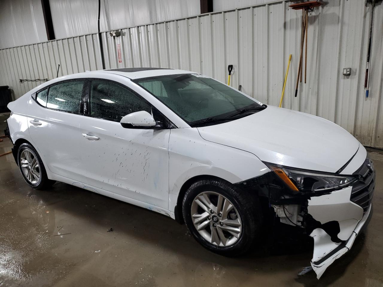 2020 Hyundai Elantra - Image 4